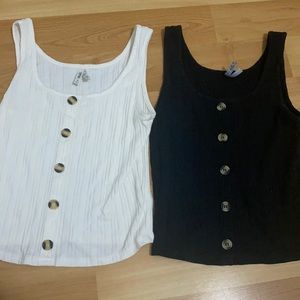 mudd size medium tank tops 2 for 10$